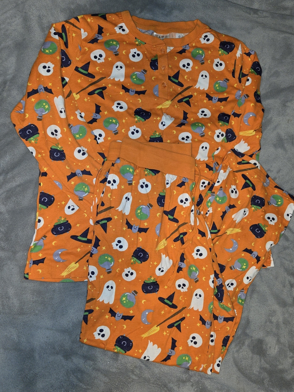 Serra Womens Orange Halloween Pajama Set with Ghosts, Skulls & Witches SZ Large